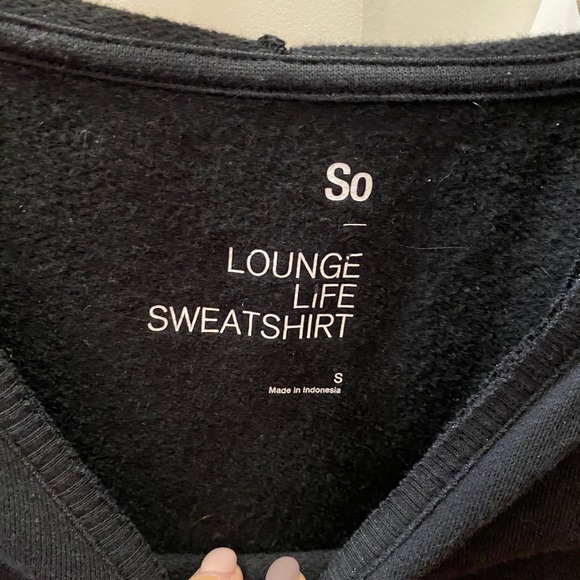 cinched black sweatshirt - Picture 2 of 4